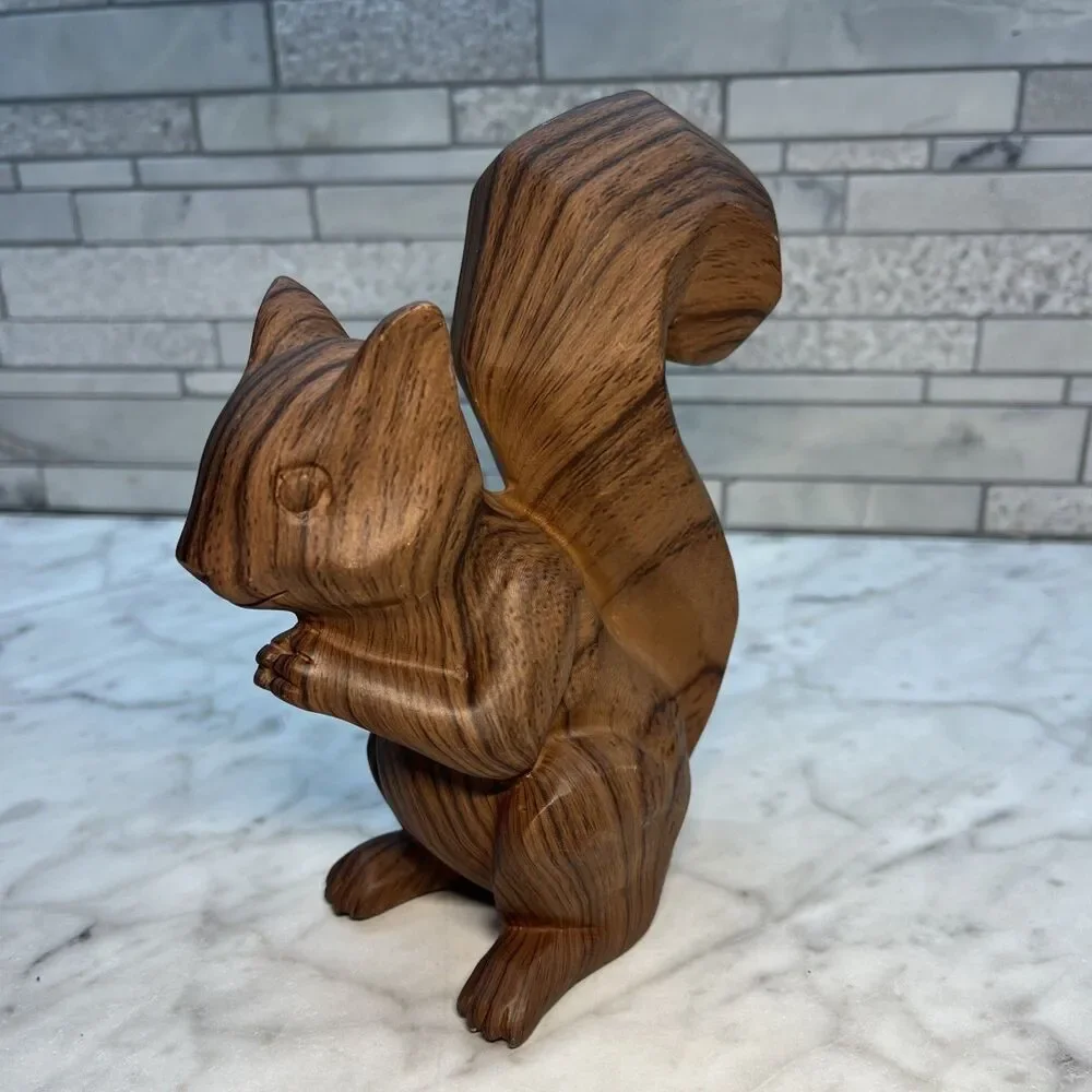 Squirrel Figurine Statue Nature Animal Wildlife Forrest Woods Home Decor (1lb)